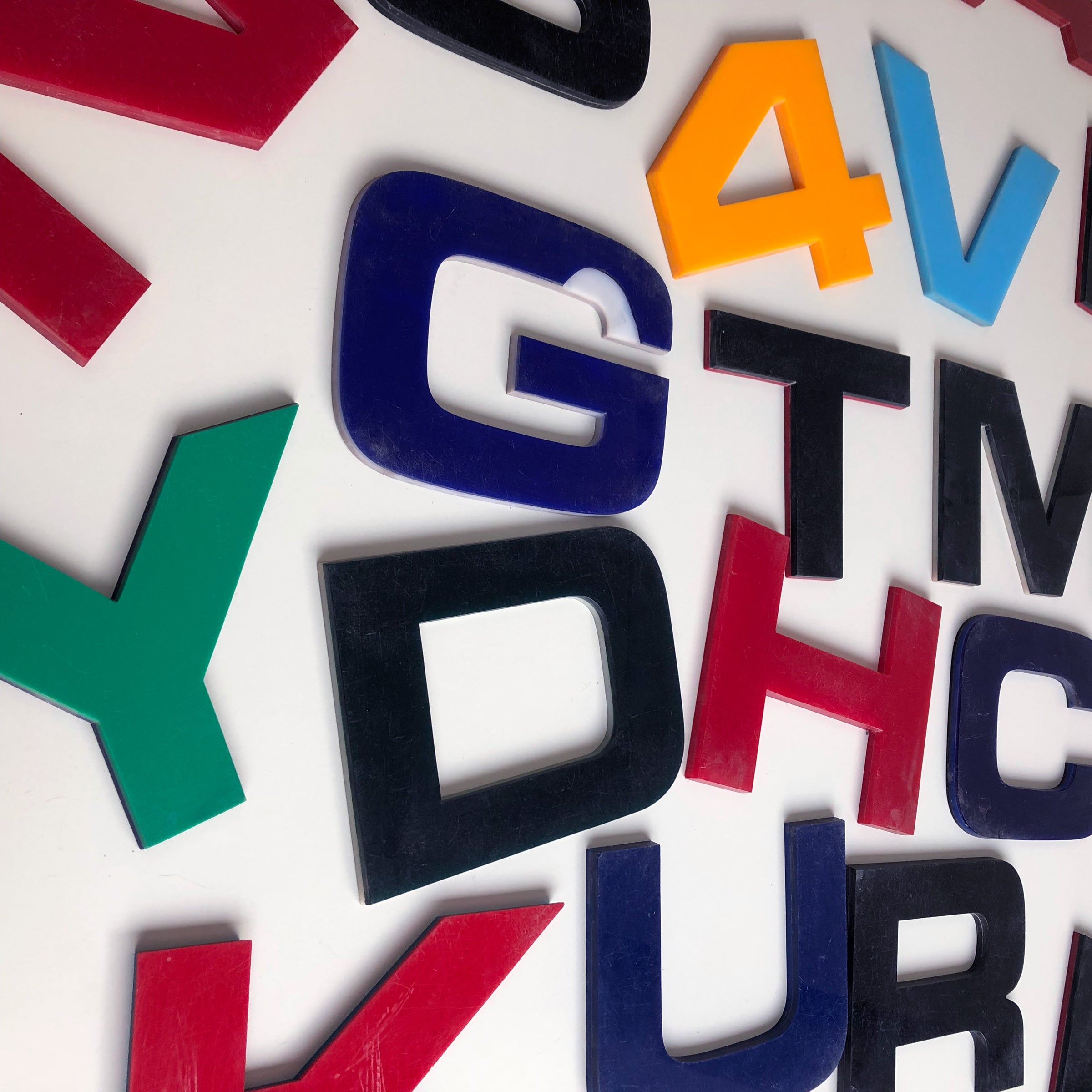 9.5 Inch Solid Perspex