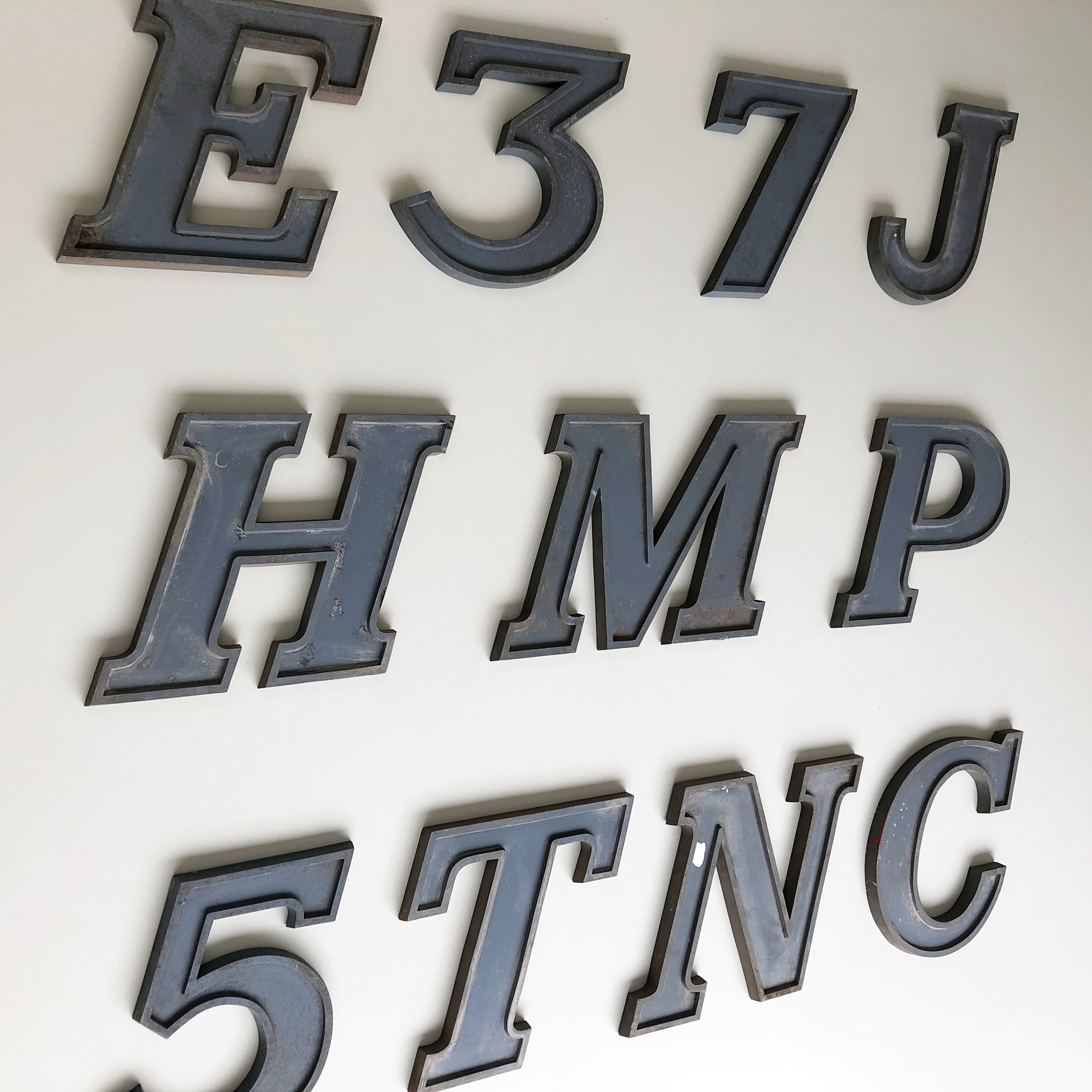 12 Inch Grey Metal Egyptian Italic