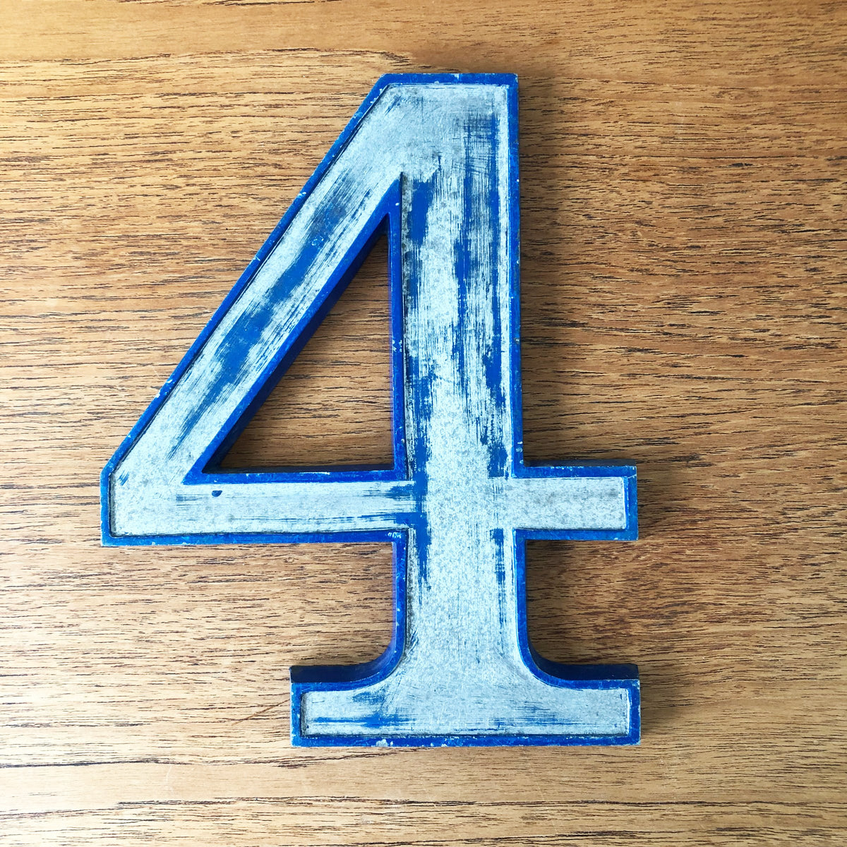 Medium Letter Metal