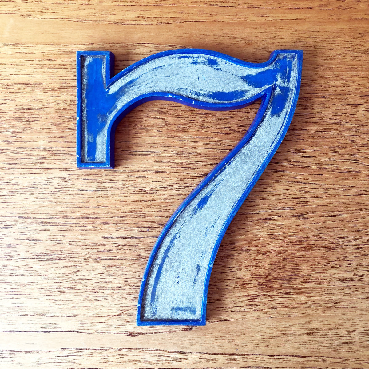 Medium Letter Metal