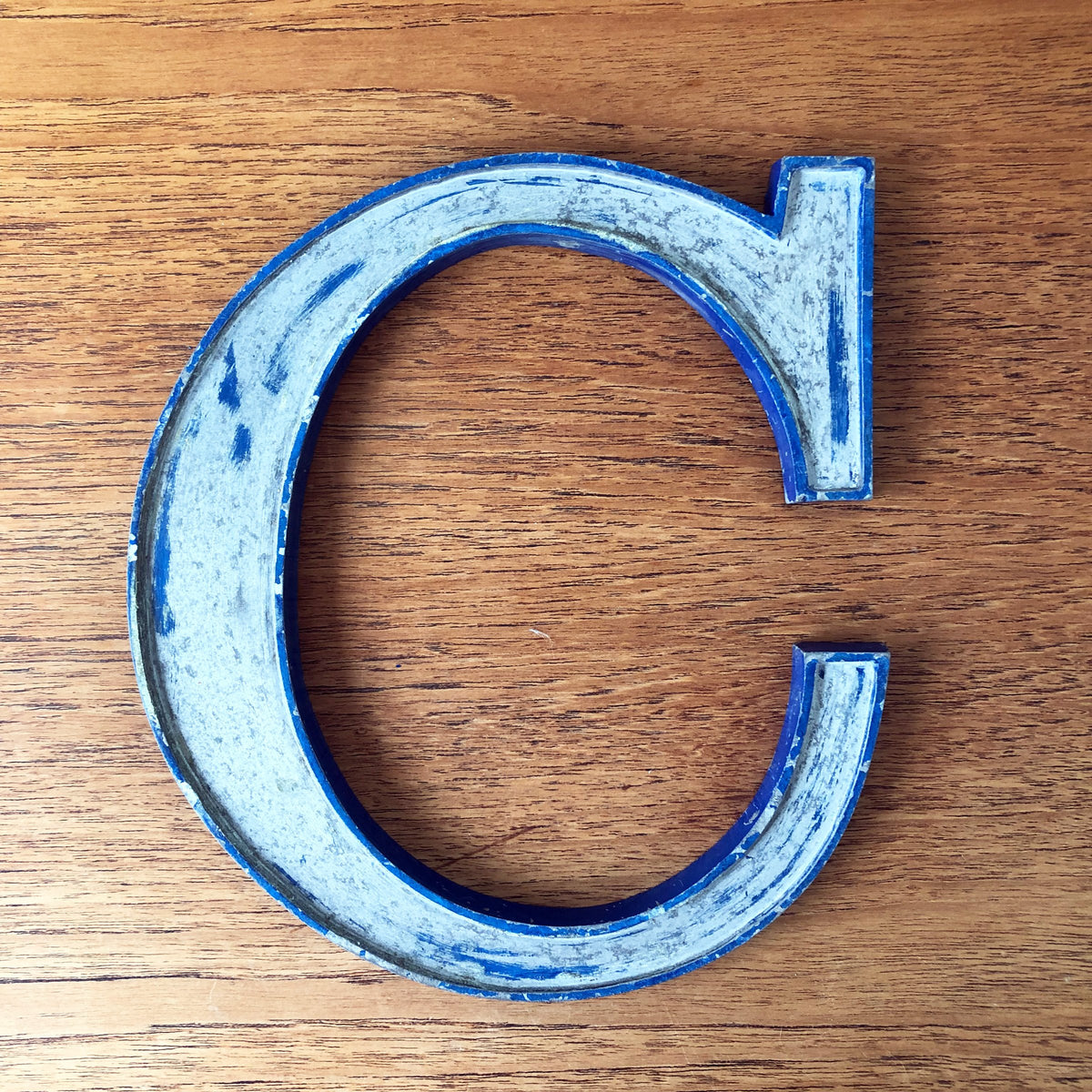 Medium Letter Metal
