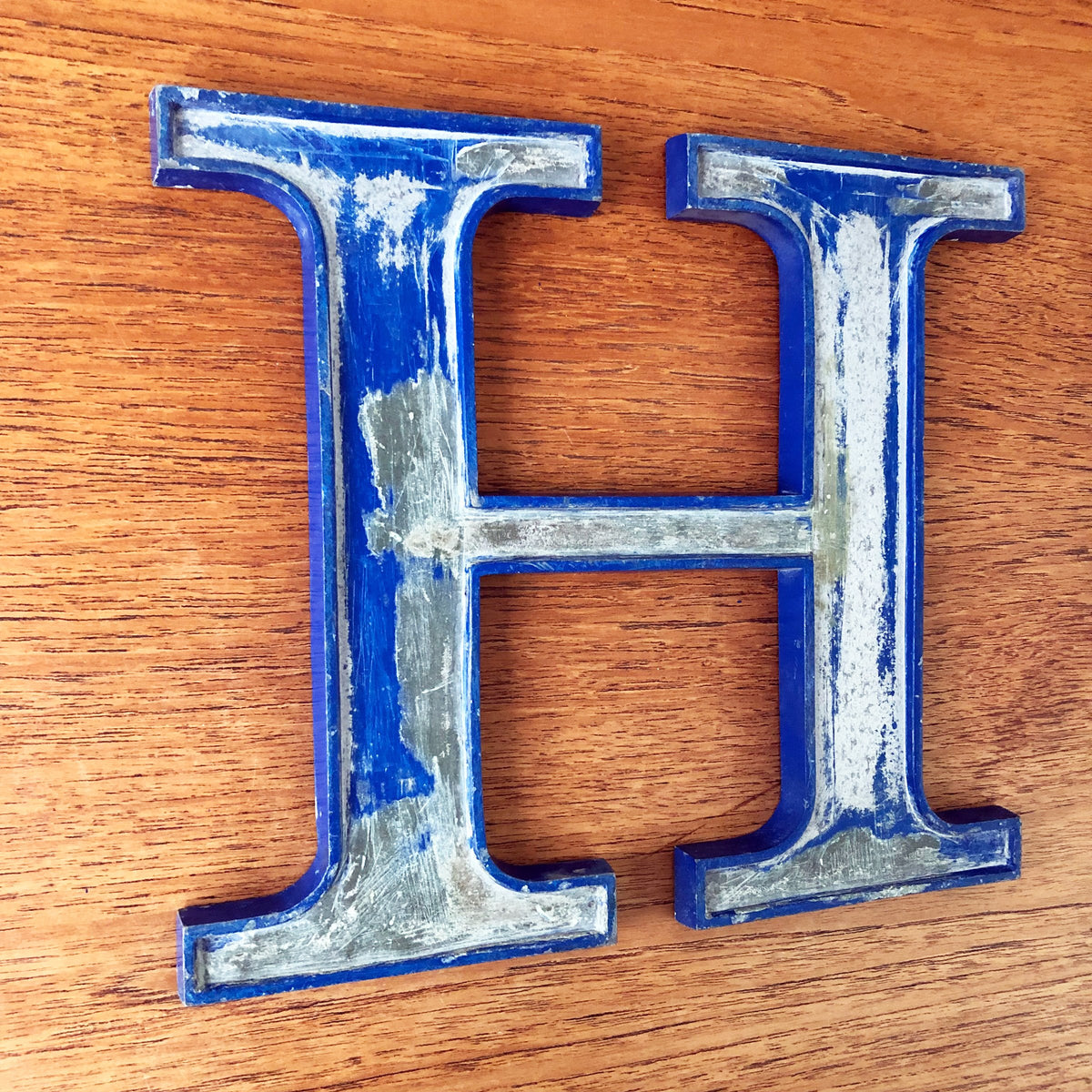 Medium Letter Metal