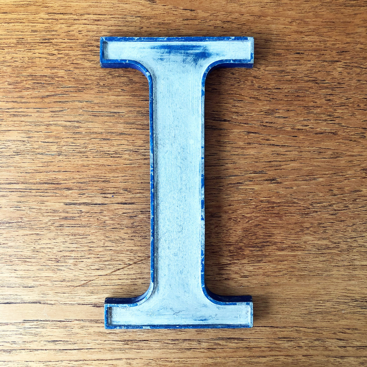 Medium Letter Metal