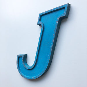 Medium Letter Metal