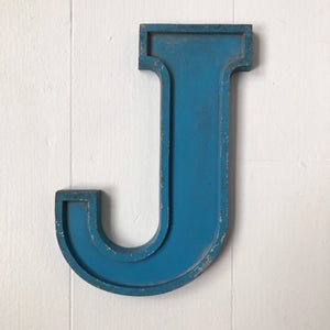 Medium Letter Metal