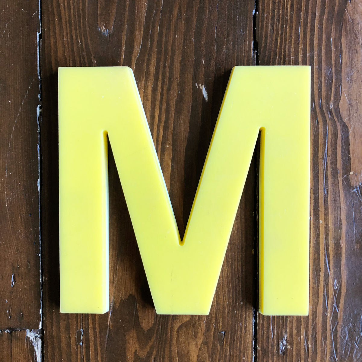 H - Medium Perspex Letter
