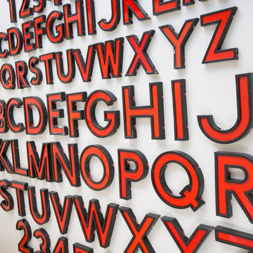 Medium Vintage Cinema Numbers Midcentury Red/Black