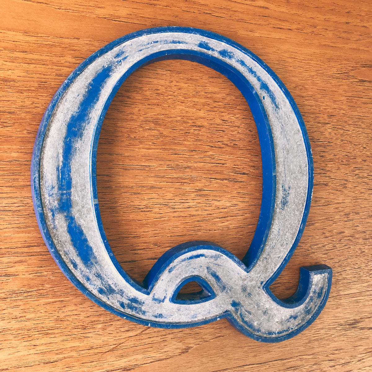 Medium Letter Metal