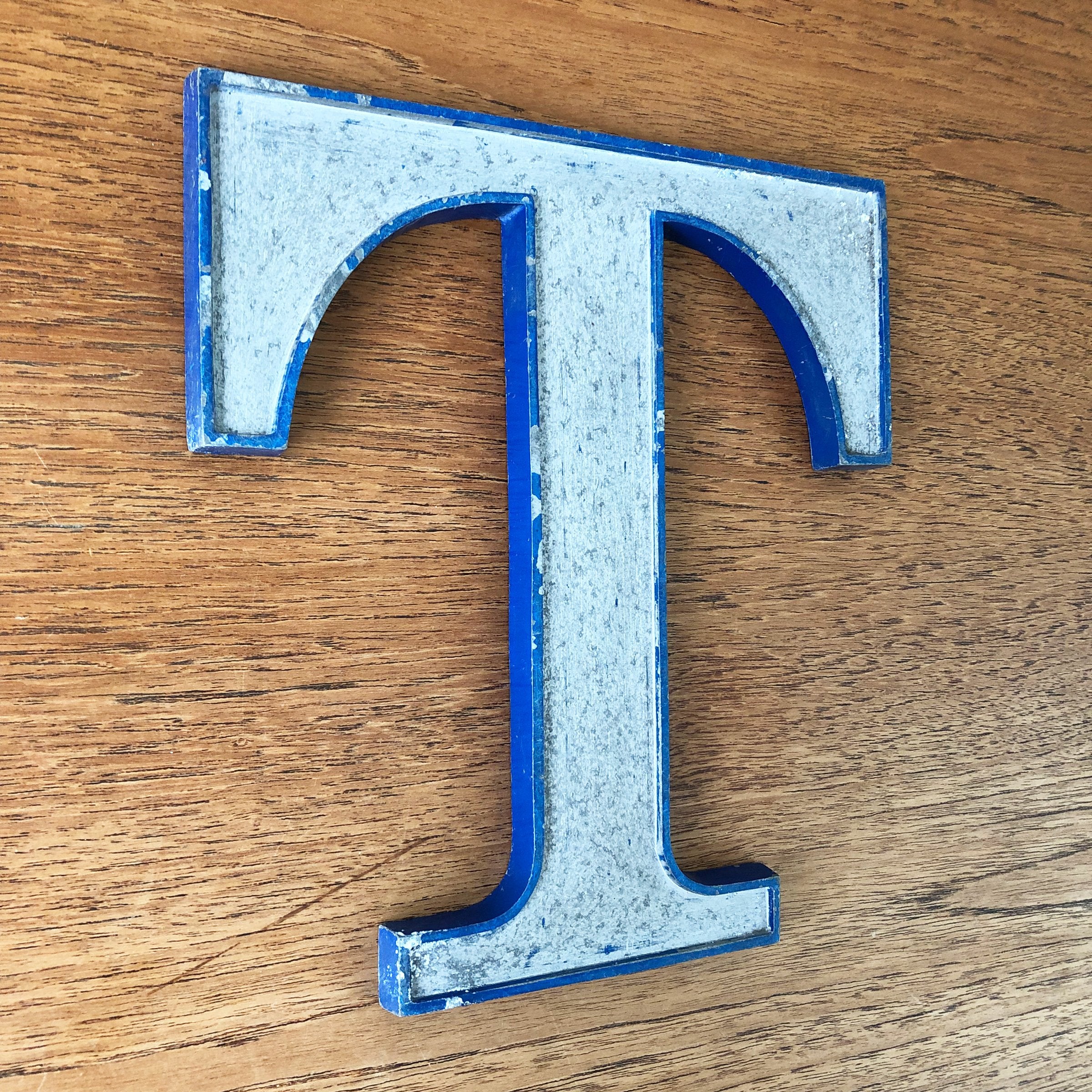 Medium Letter Metal