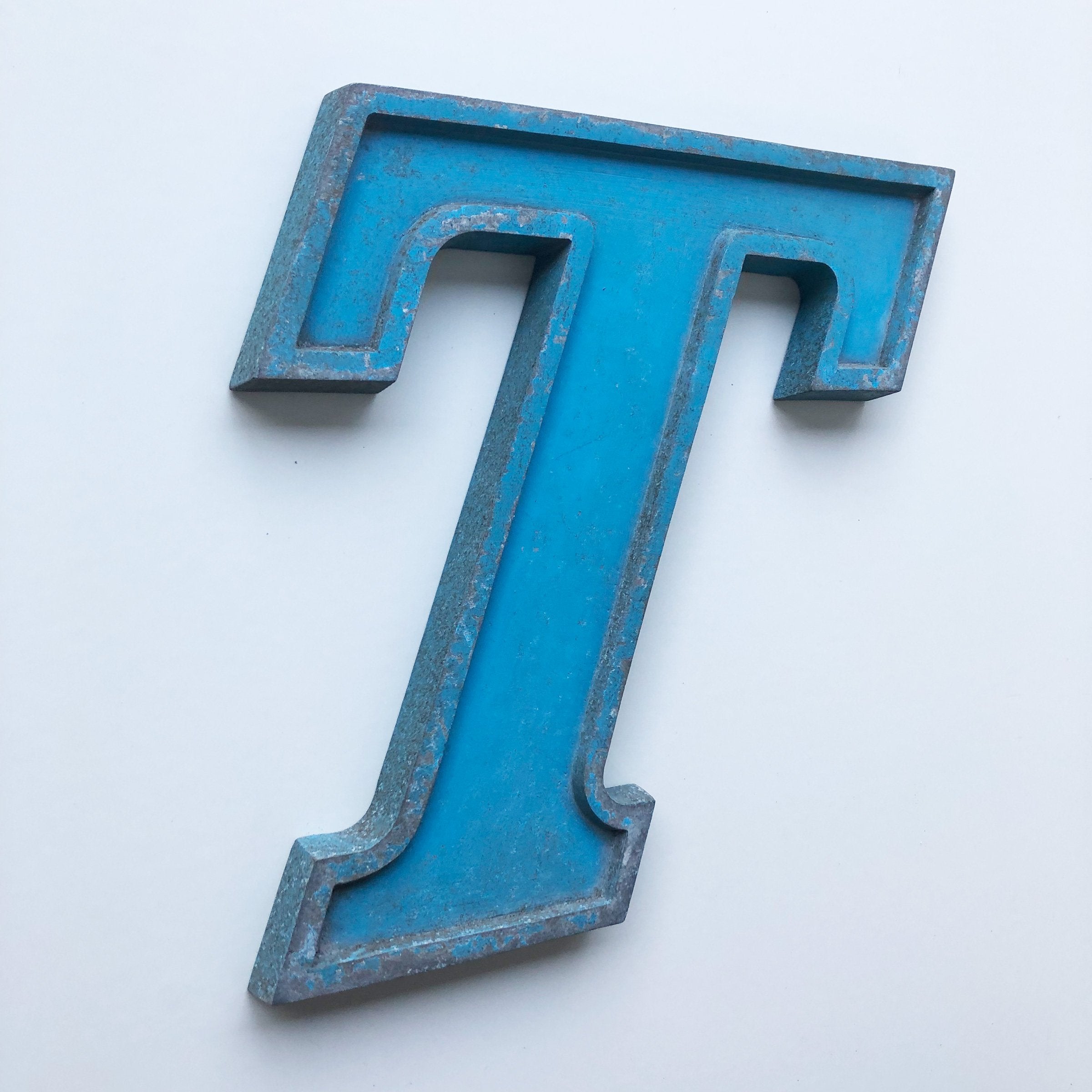 Medium Letter Metal