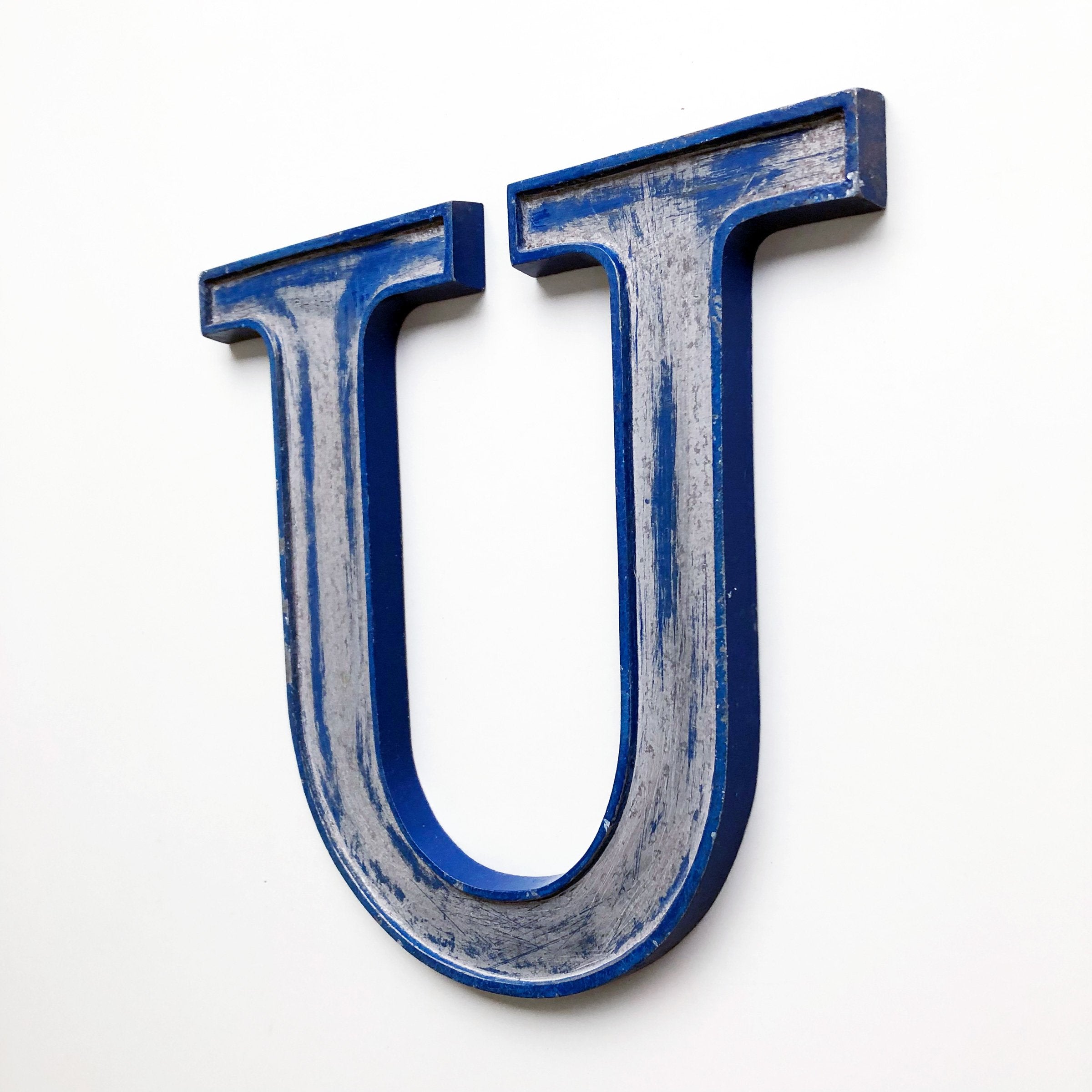 Medium Letter Metal