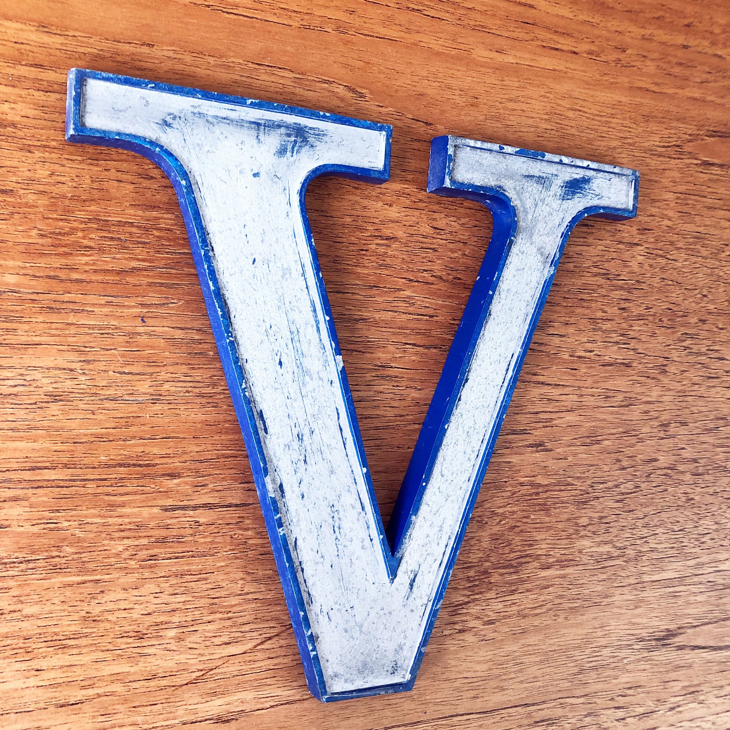 Medium Letter Metal