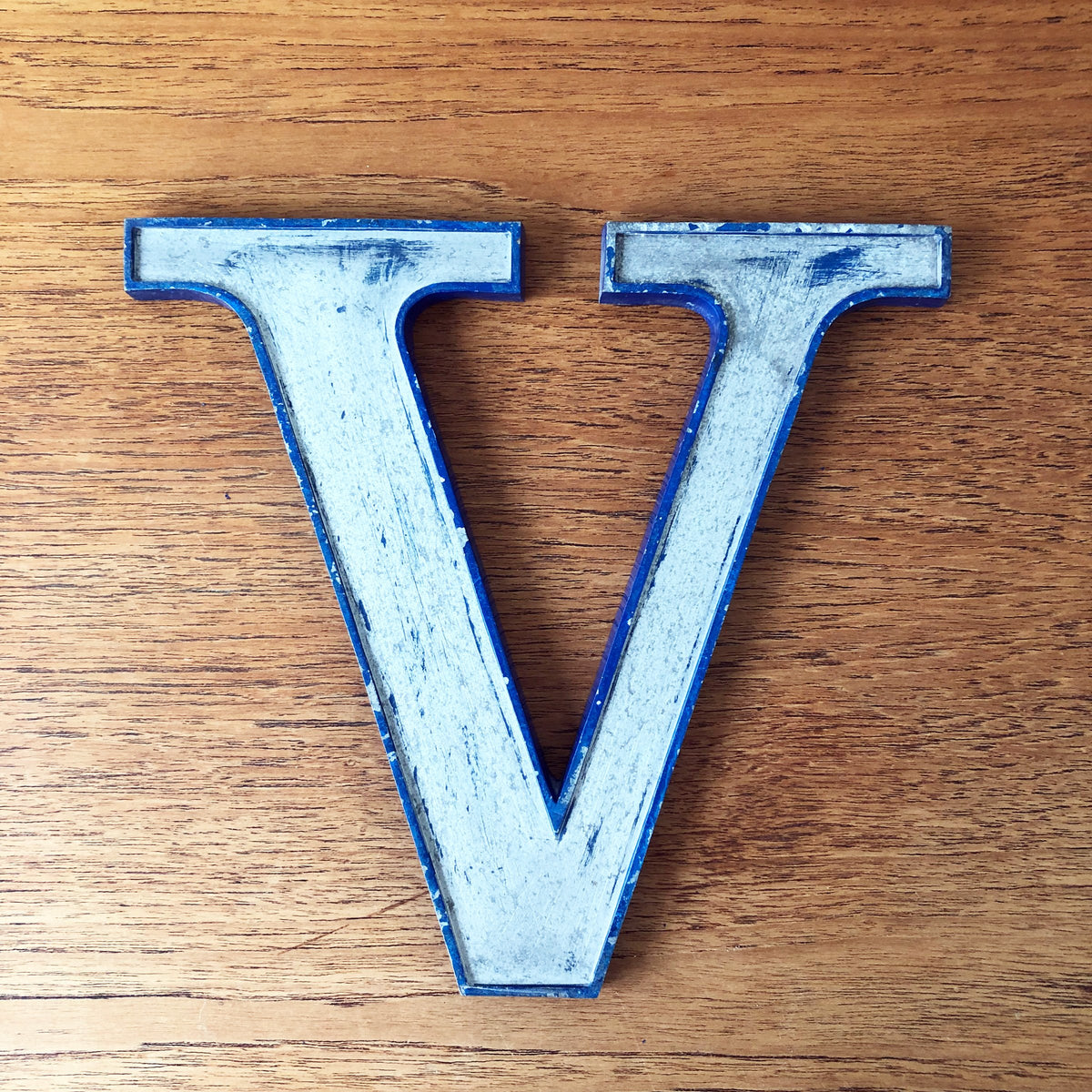 Medium Letter Metal