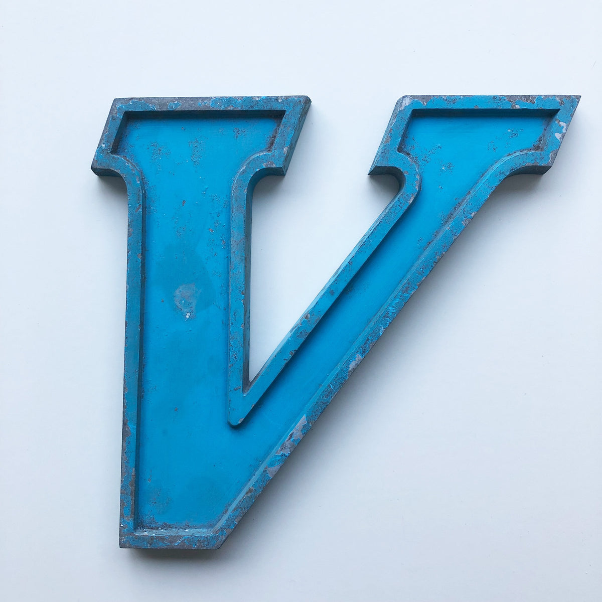 Medium Letter Metal