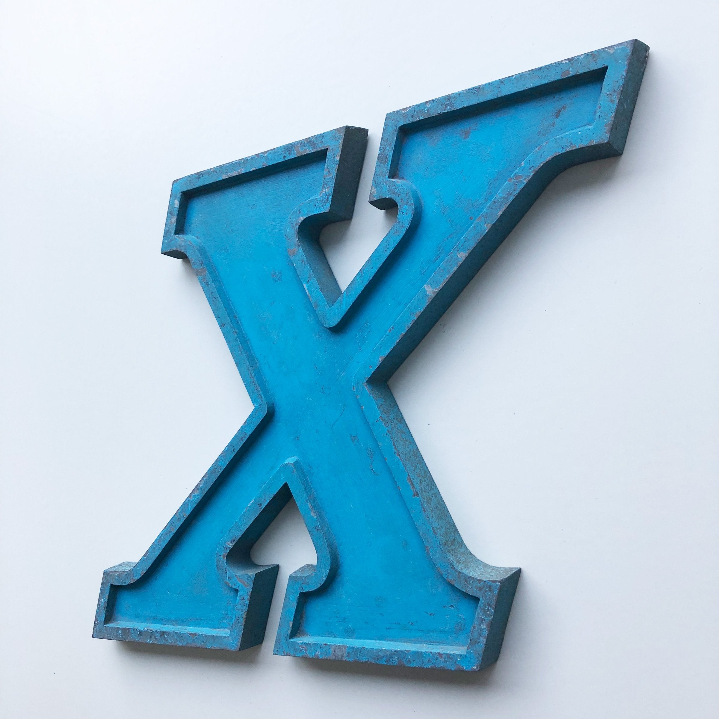 Medium Letter Metal