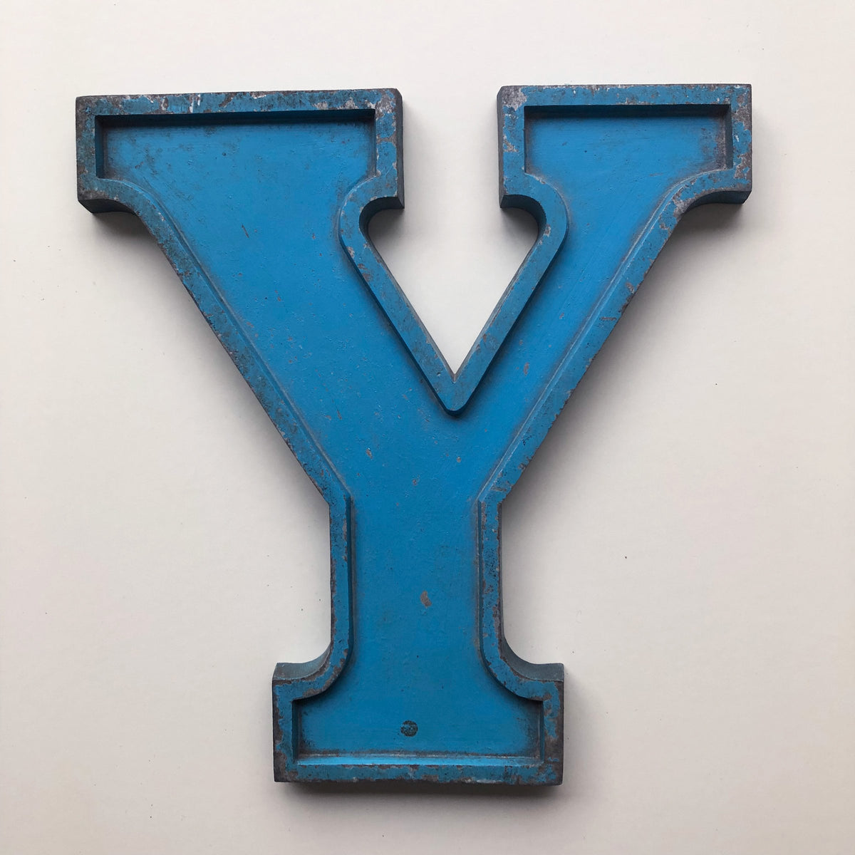 Medium Letter Metal