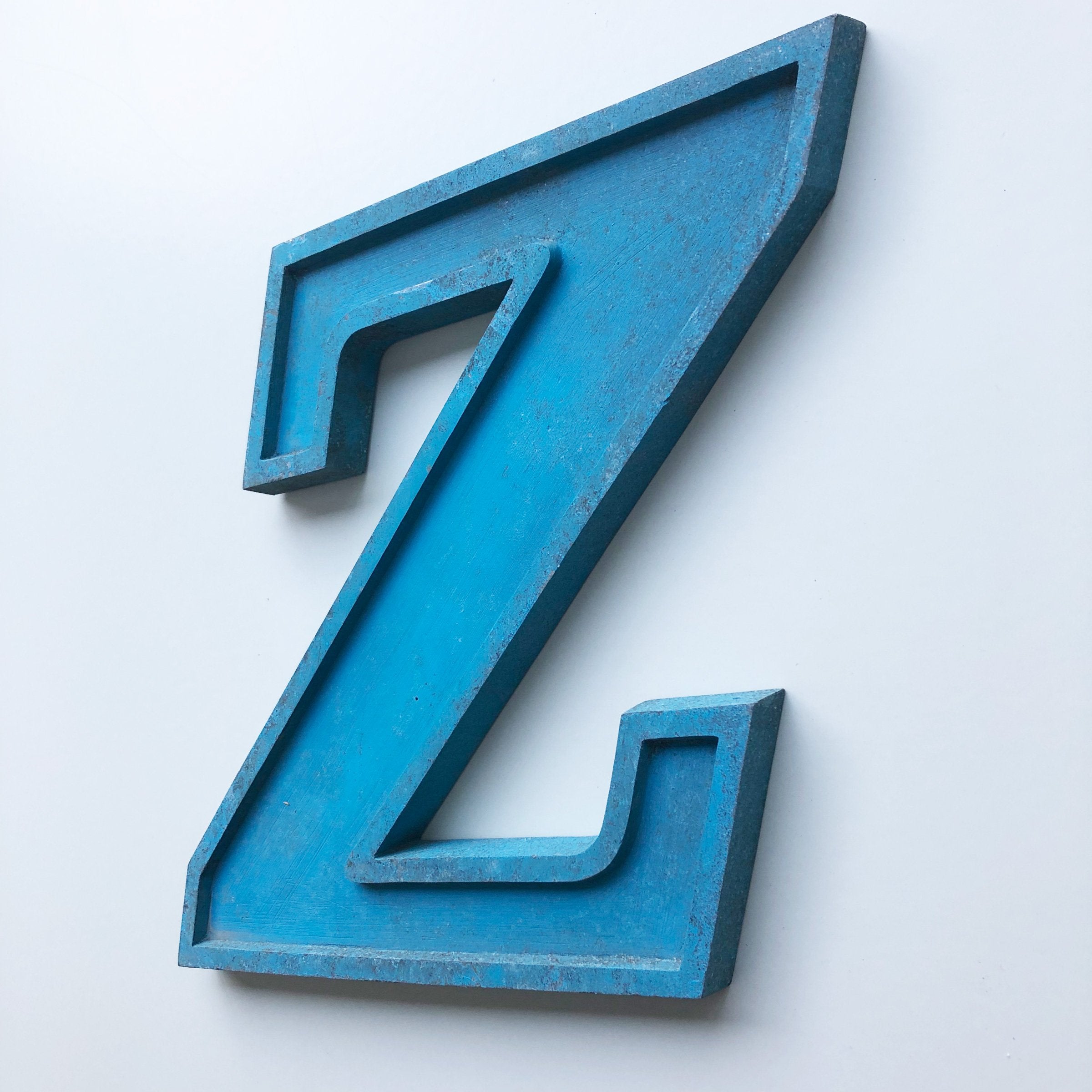 Medium Letter Metal