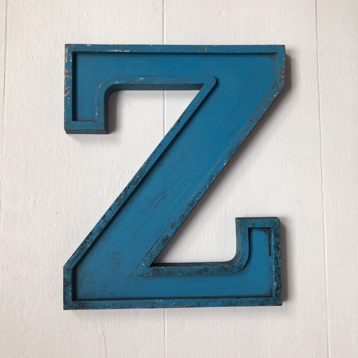 Medium Letter Metal